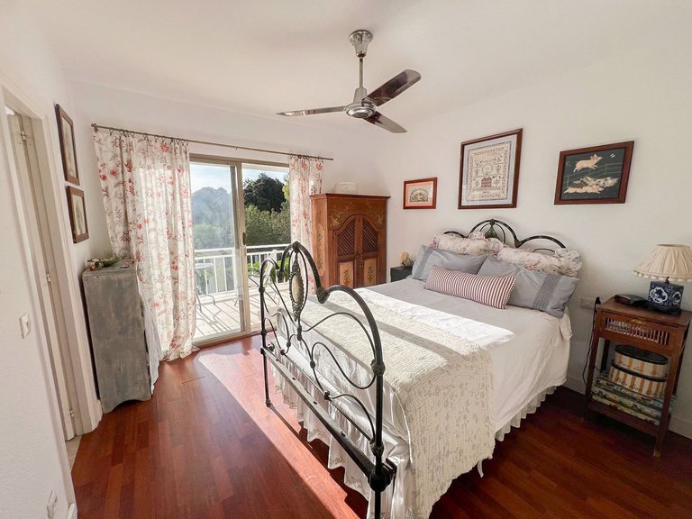 Villa for Sale in Nagüeles, Malaga 20