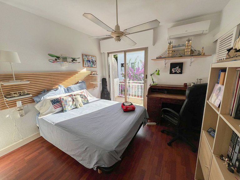 Villa for Sale in Nagüeles, Malaga 25