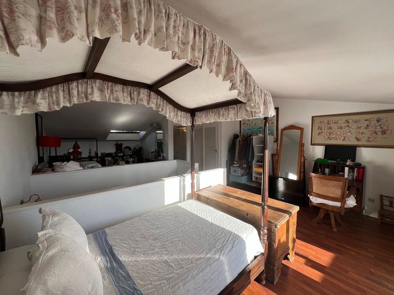 Villa for Sale in Nagüeles, Malaga 33