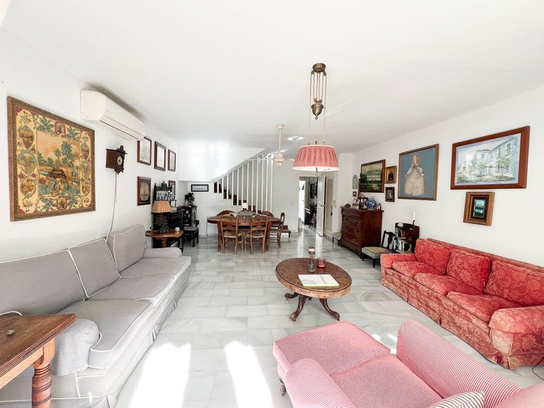 Villa for Sale in Nagüeles, Malaga 5