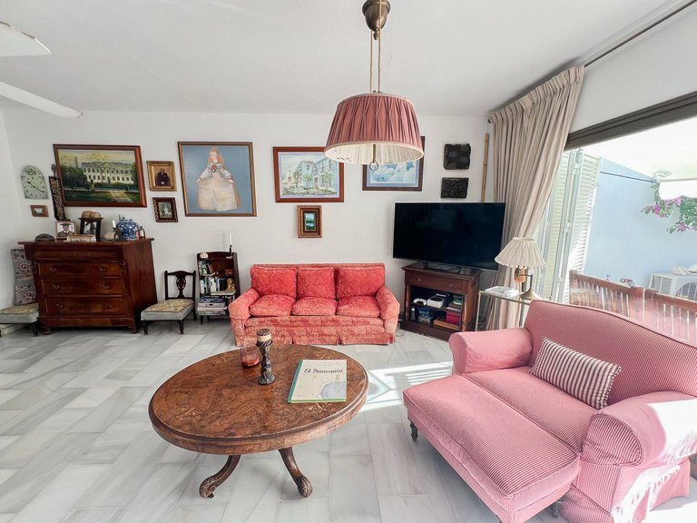 Villa for Sale in Nagüeles, Malaga 7