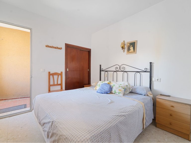 Apartment for Sale in Fuengirola, Malaga 11