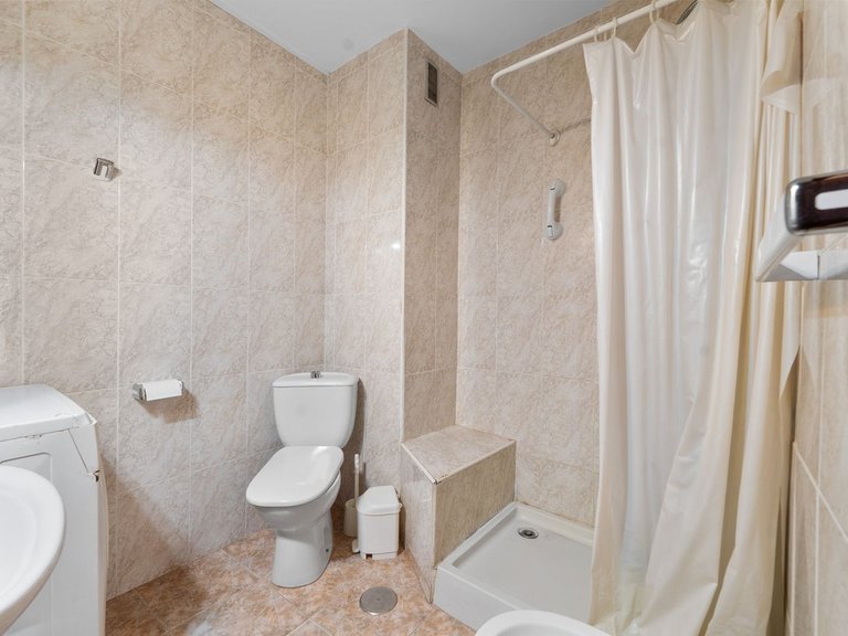 Apartment for Sale in Fuengirola, Malaga 12