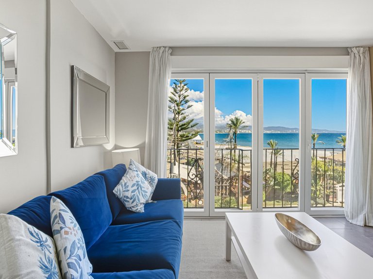 Apartment for Sale in Puerto Banús, Malaga 3