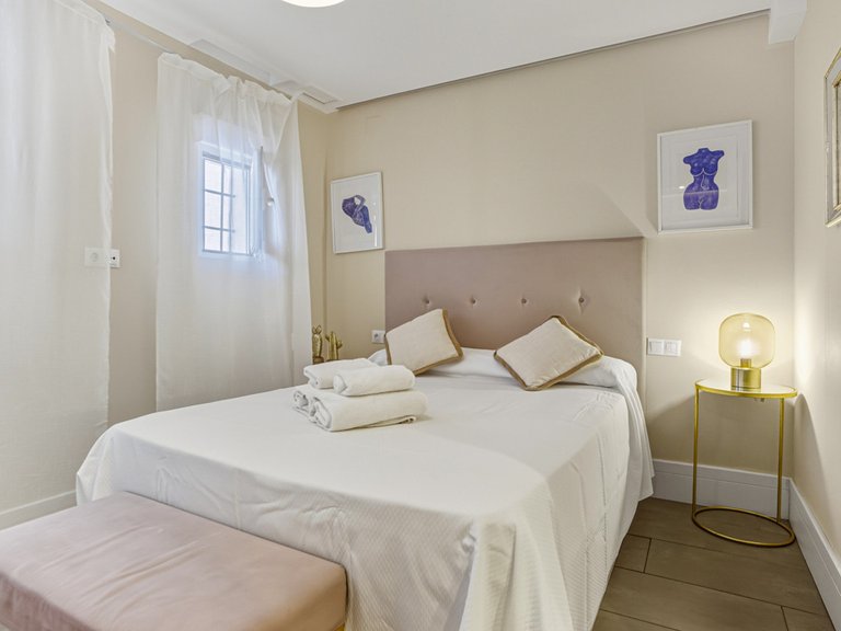 Apartment for Sale in Puerto Banús, Malaga 4