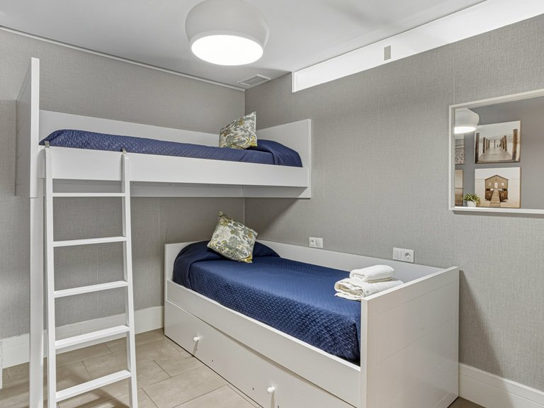 Apartment for Sale in Puerto Banús, Malaga 5