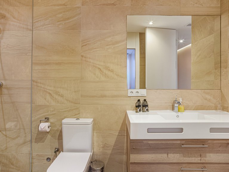 Apartment for Sale in Puerto Banús, Malaga 9