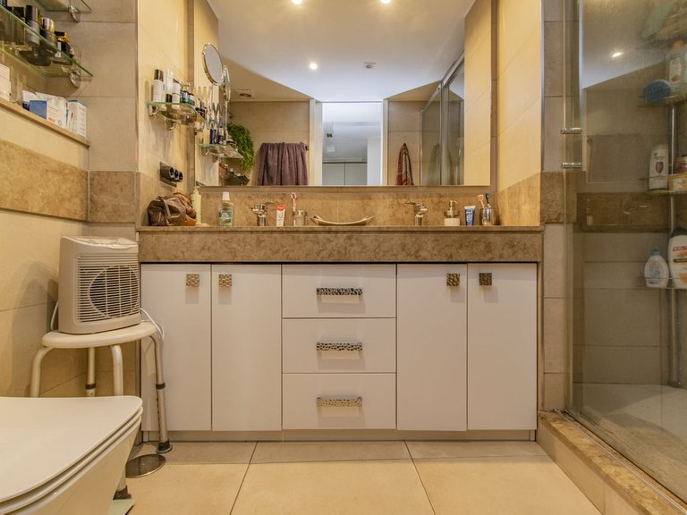 Apartment for Sale in Marbella, Malaga 19