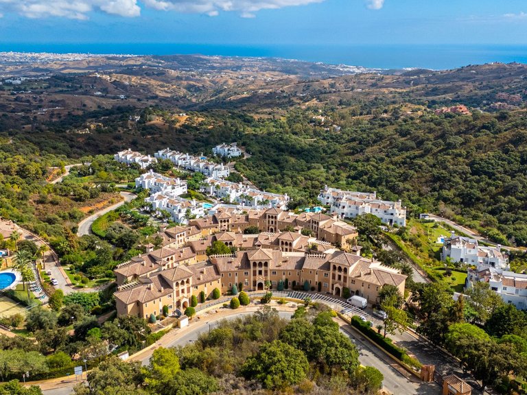 Apartment for Sale in La Mairena, Malaga 14