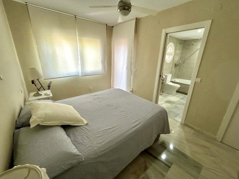 Villa for Sale in Estepona, Malaga 10