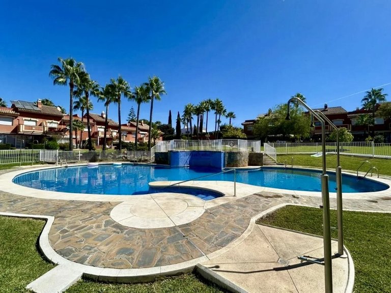 Villa for Sale in Estepona, Malaga 3