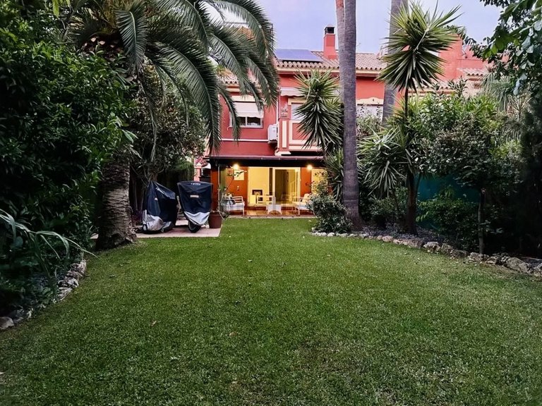 Villa for Sale in Estepona, Malaga 4