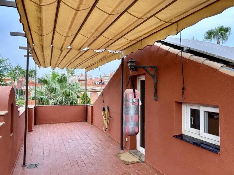 Villa for Sale in Estepona, Malaga 6