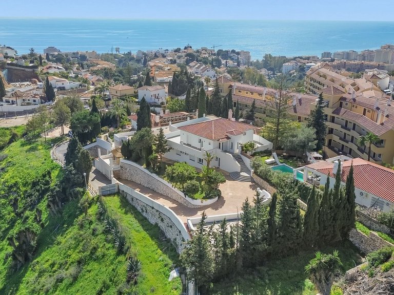 Villa for Sale in Fuengirola, Malaga 1