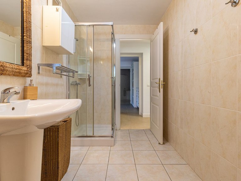 Villa for Sale in Fuengirola, Malaga 101