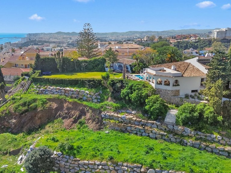 Villa for Sale in Fuengirola, Malaga 121