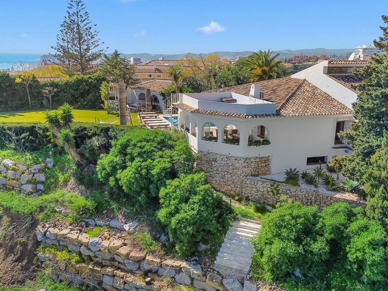Villa for Sale in Fuengirola, Malaga 122