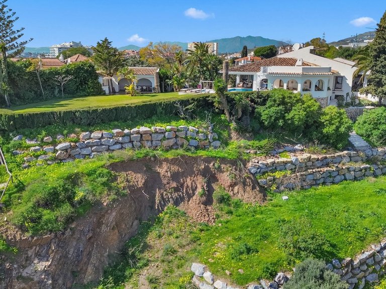 Villa for Sale in Fuengirola, Malaga 124
