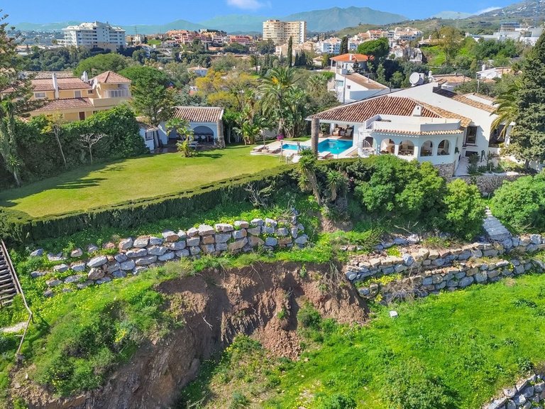Villa for Sale in Fuengirola, Malaga 125