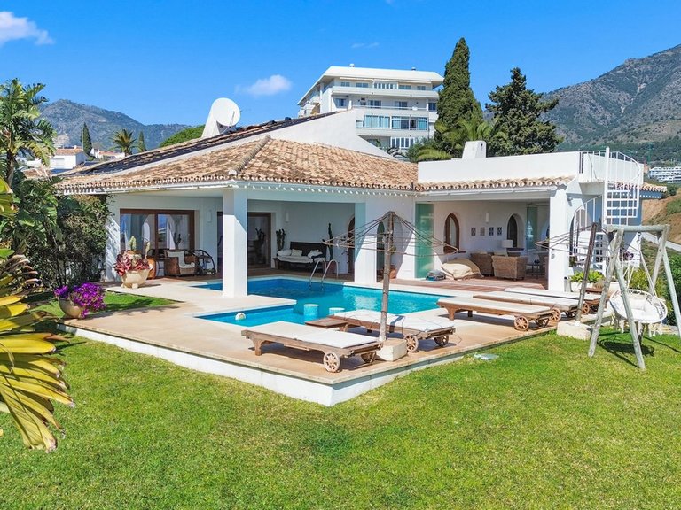 Villa for Sale in Fuengirola, Malaga 15