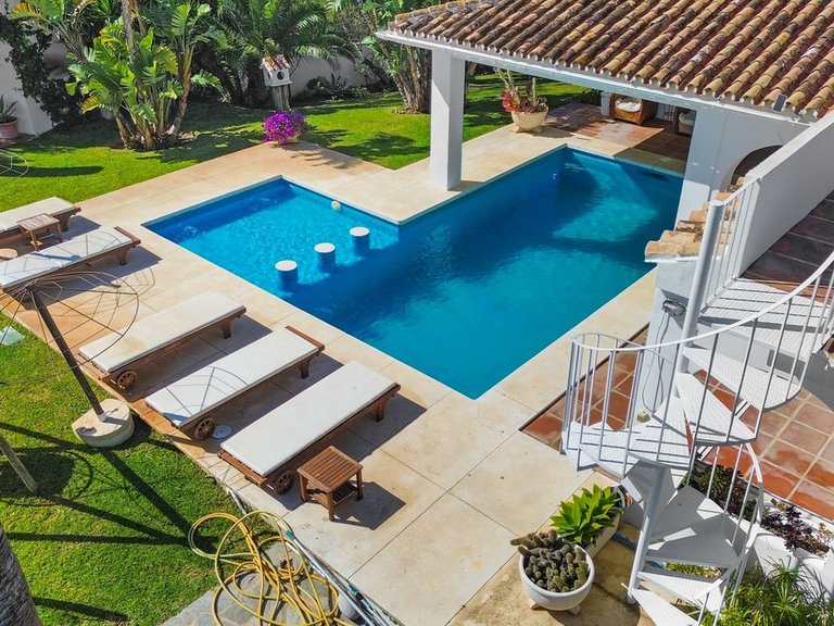 Villa for Sale in Fuengirola, Malaga 16