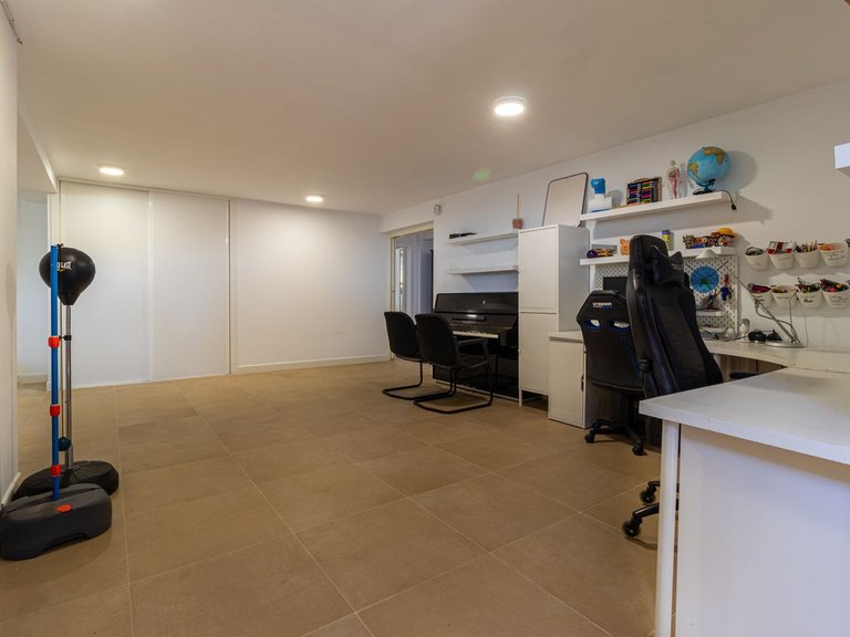 Villa for Sale in Fuengirola, Malaga 29