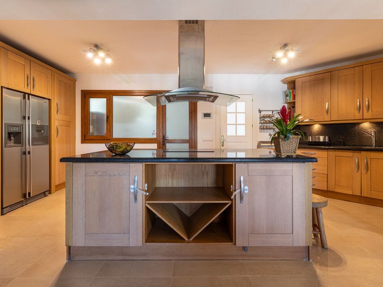 Villa for Sale in Fuengirola, Malaga 31