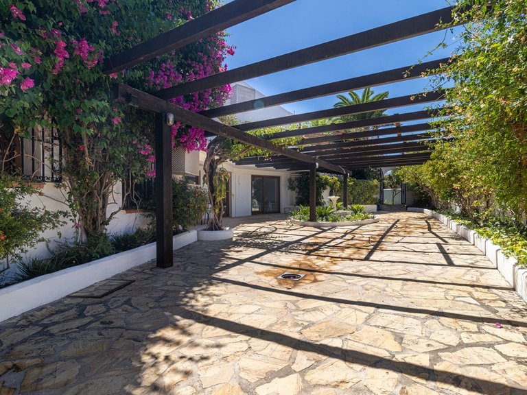 Villa for Sale in Fuengirola, Malaga 69