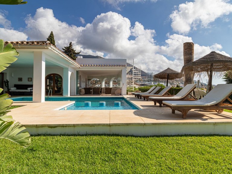 Villa for Sale in Fuengirola, Malaga 71