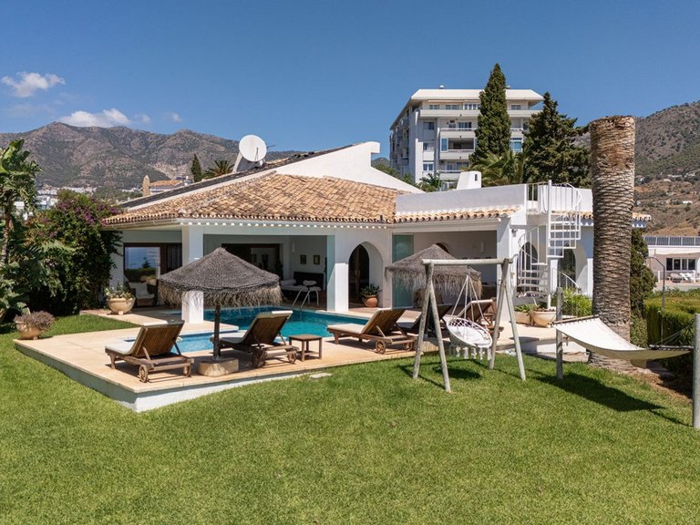 Villa for Sale in Fuengirola, Malaga 81