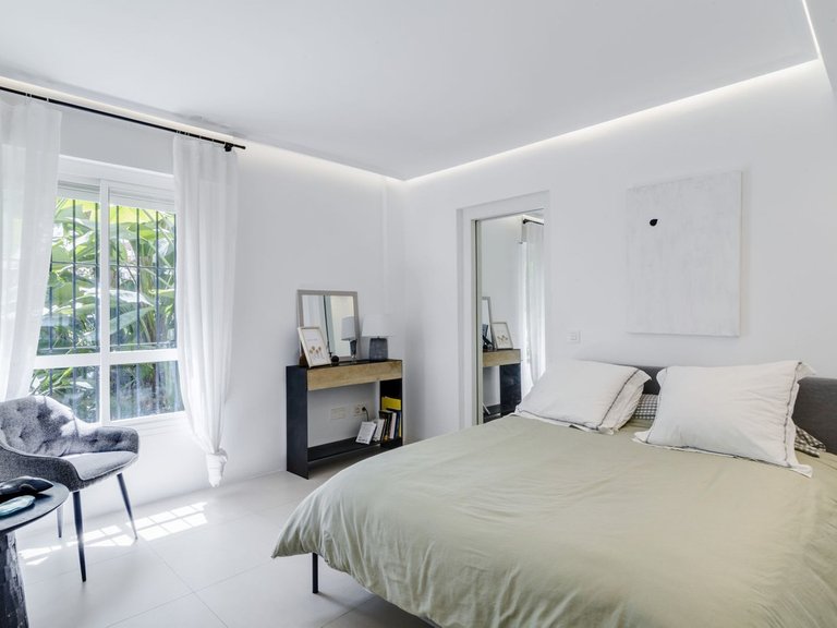 Apartment for Sale in Reserva De Marbella, Malaga 16