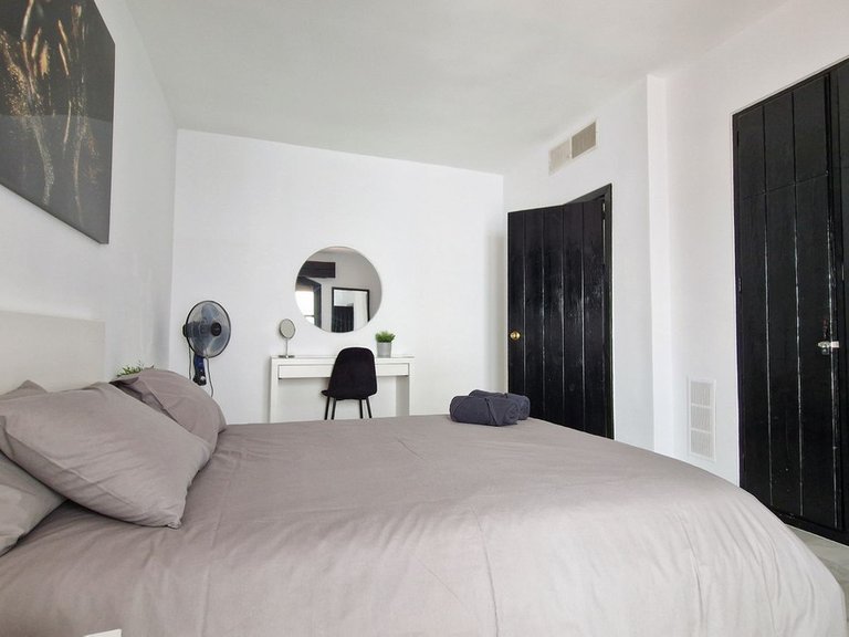 Apartment for Sale in Puerto Banús, Malaga 16