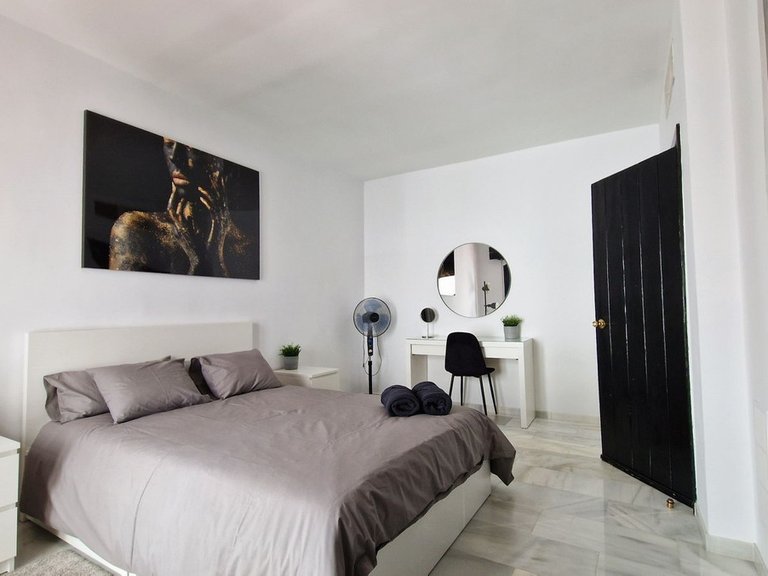 Apartment for Sale in Puerto Banús, Malaga 17