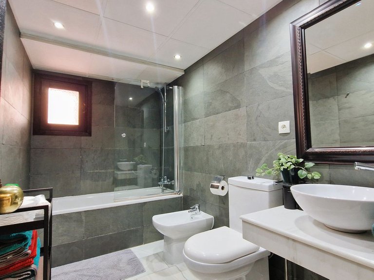 Apartment for Sale in Puerto Banús, Malaga 18