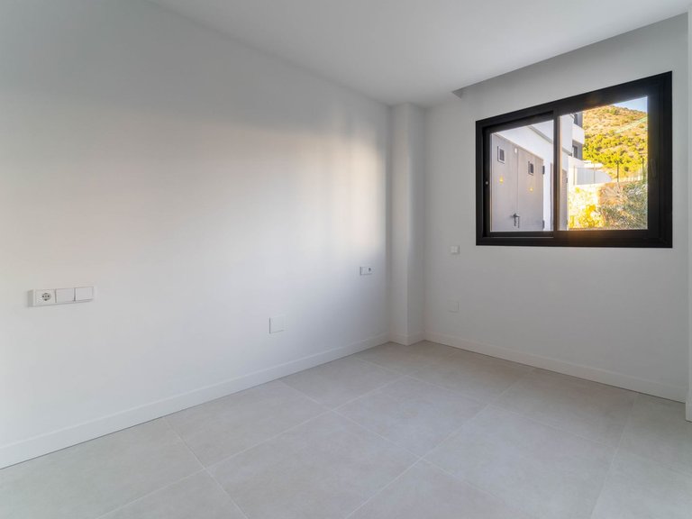 Apartment for Sale in Fuengirola, Malaga 32