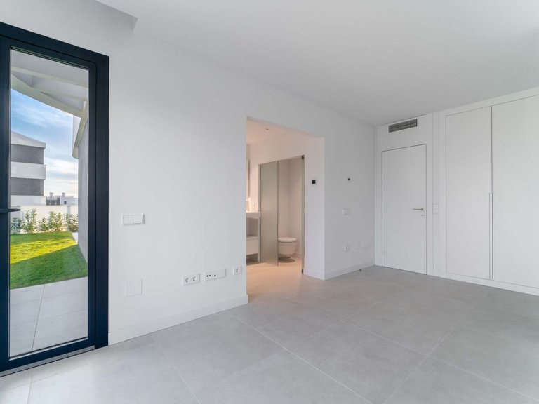 Apartment for Sale in Fuengirola, Malaga 36