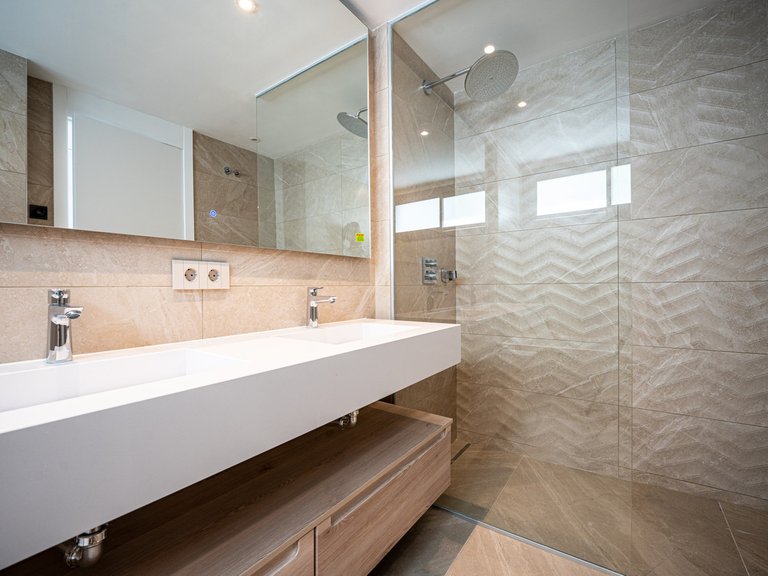 Apartment for Sale in Marbella, Malaga 16