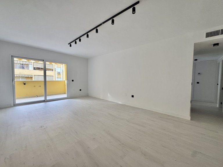 Apartment for Sale in Teatinos, Malaga 2