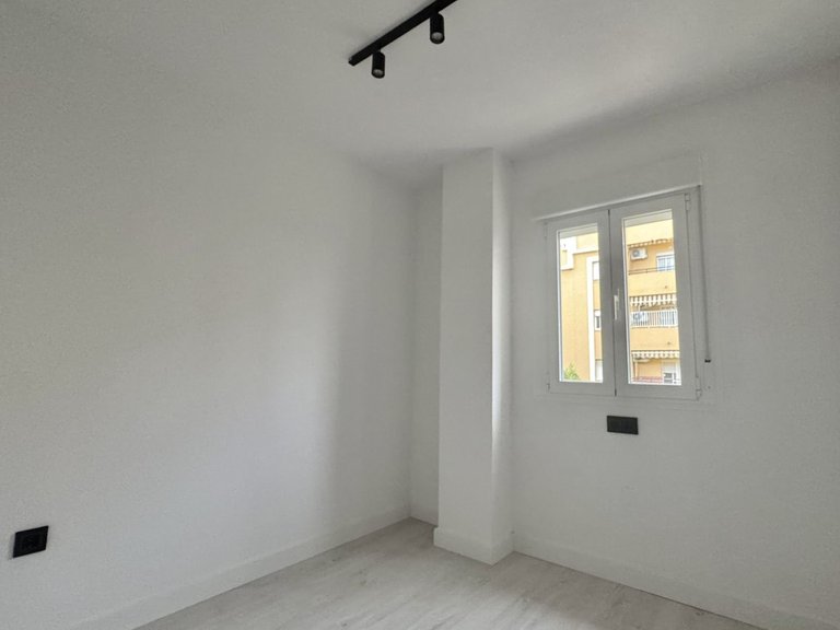 Apartment for Sale in Teatinos, Malaga 9