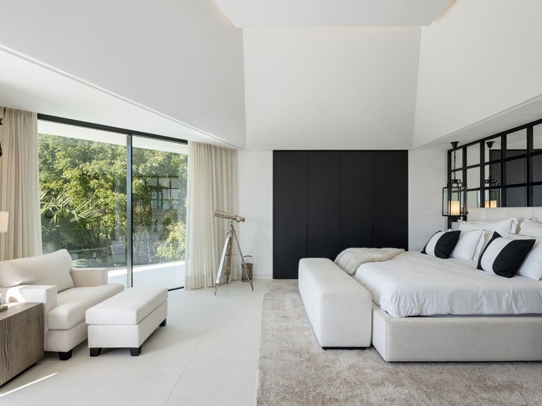 Villa for Sale in Benahavís, Malaga 12
