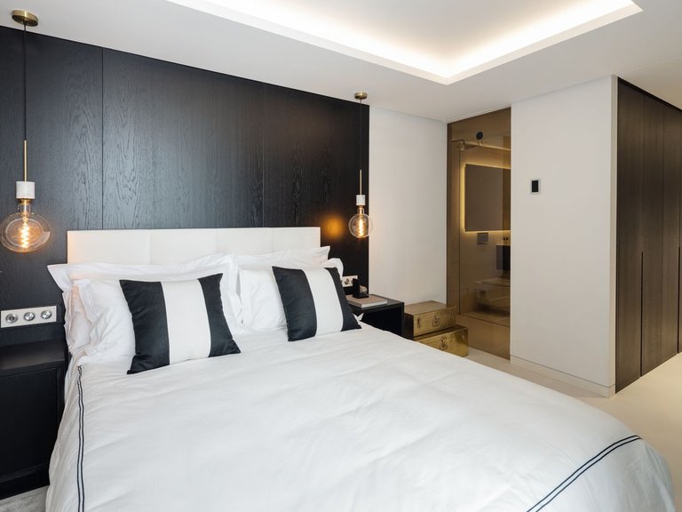 Villa for Sale in Benahavís, Malaga 27