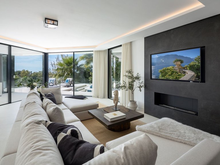 Villa for Sale in Benahavís, Malaga 3