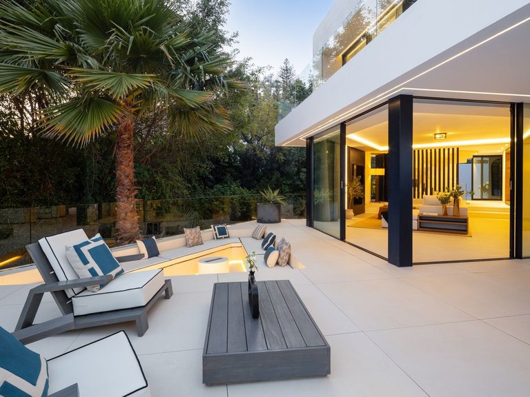 Villa for Sale in Benahavís, Malaga 36