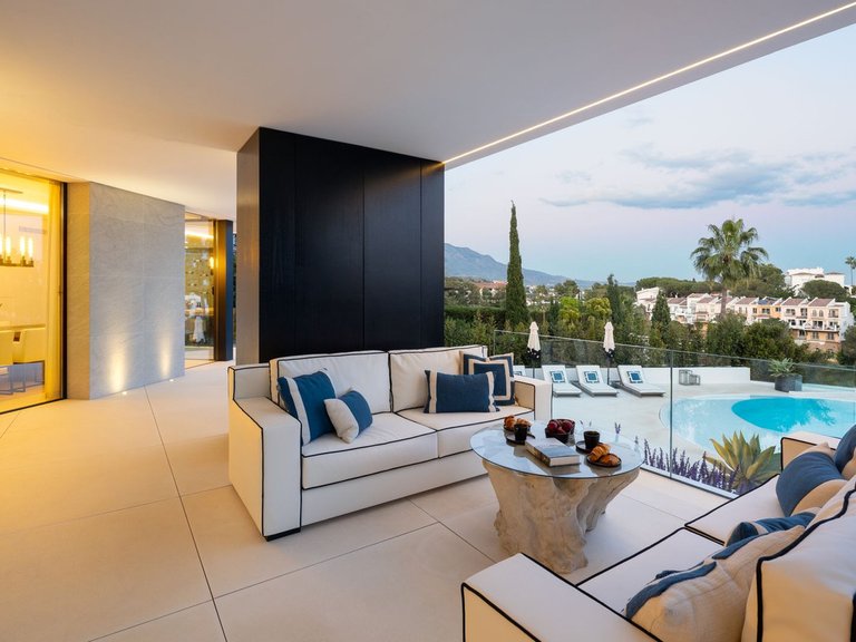 Villa for Sale in Benahavís, Malaga 37