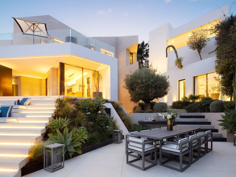 Villa for Sale in Benahavís, Malaga 39