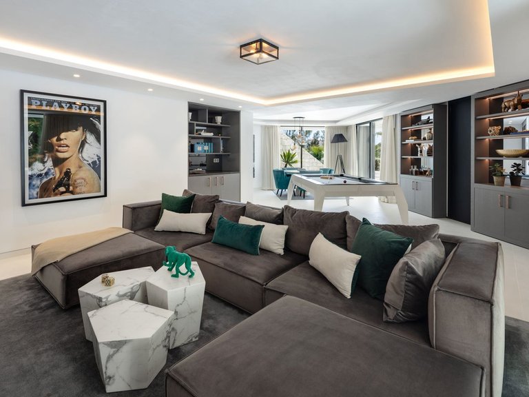 Villa for Sale in Benahavís, Malaga 5