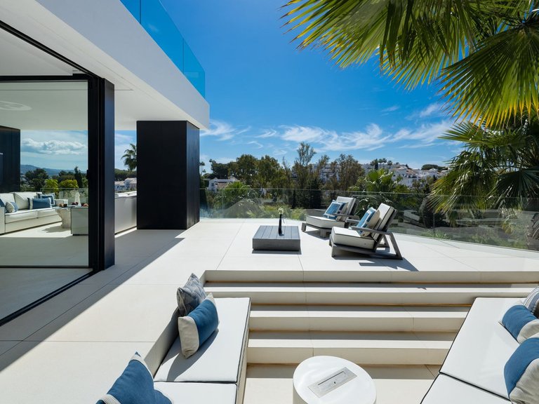 Villa for Sale in Benahavís, Malaga 9