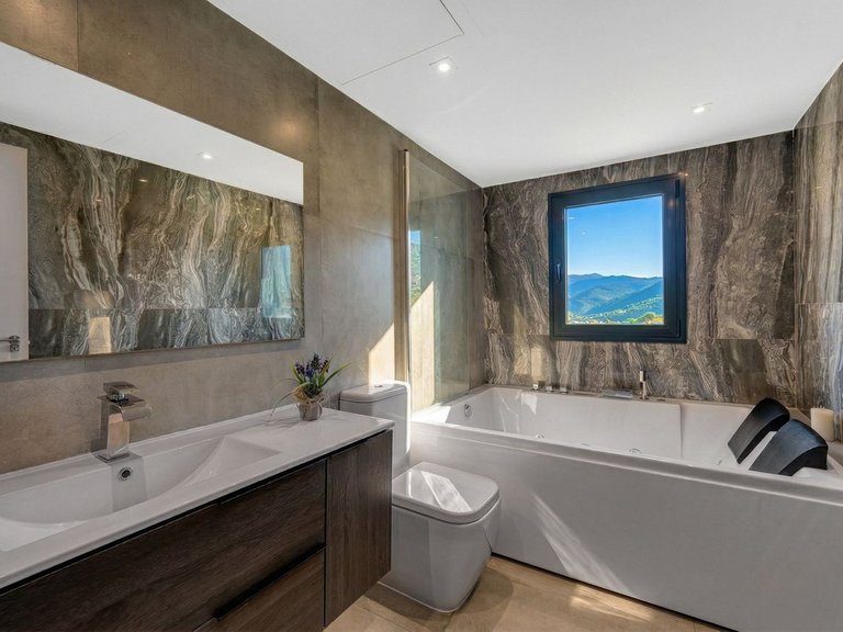Villa for Sale in Istán, Malaga 47