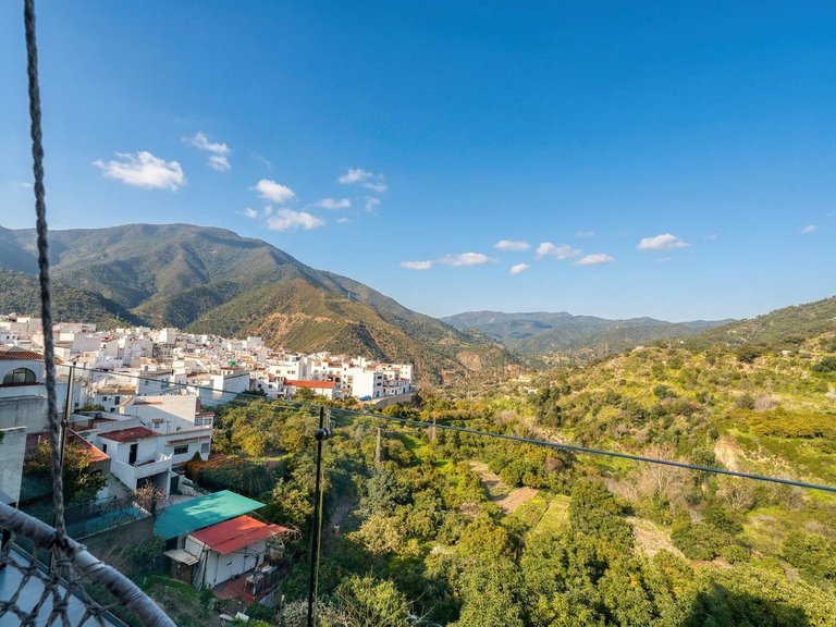 Villa for Sale in Istán, Malaga 49