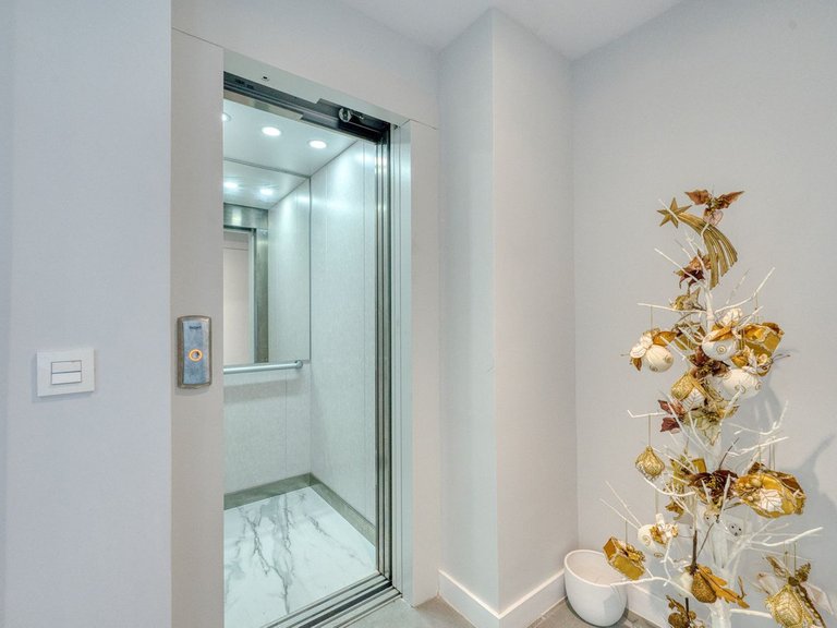 Villa for Sale in Istán, Malaga 9